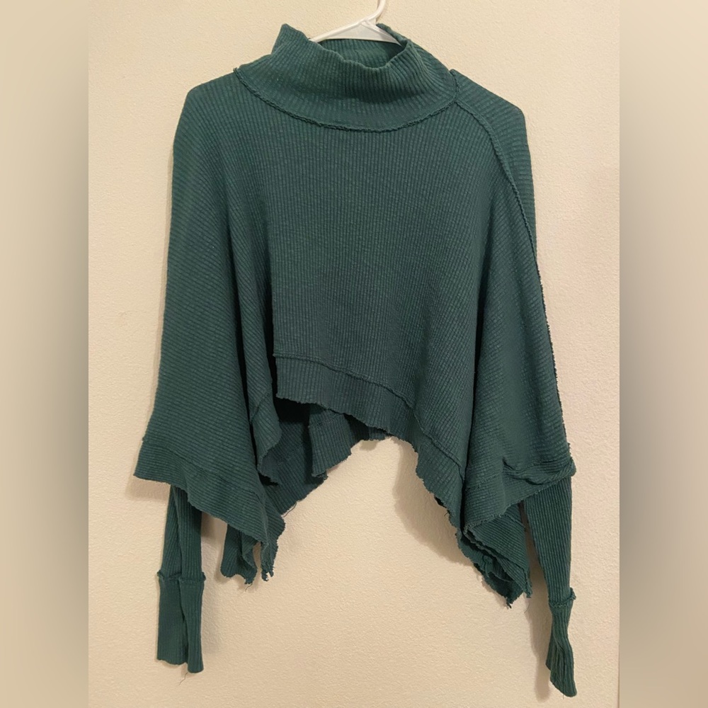 WE THE FREE Green Turtleneck Pancho/Blouse Cropped size S